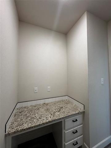 Building Photo - 331 Sophia Ln