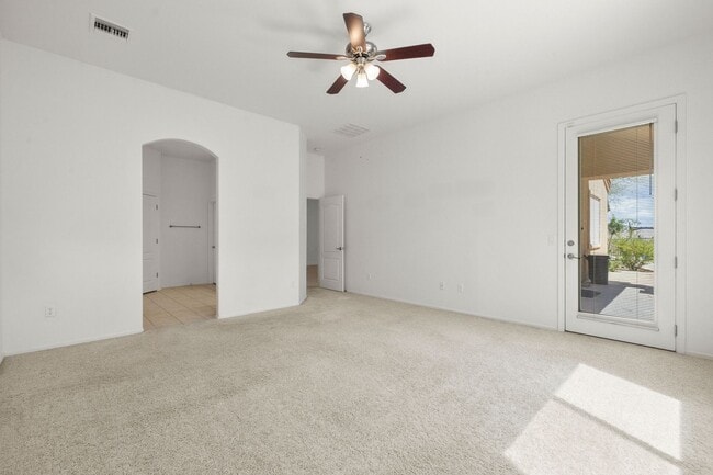 Building Photo - Beautiful Home with Pool and Spa and 3 car...