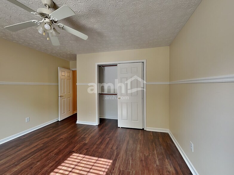 Building Photo - 13227 Summerwood Ln
