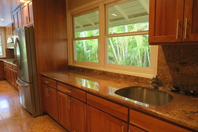 Building Photo - 4505 Kolohala St