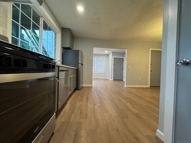 Building Photo - 9 South St