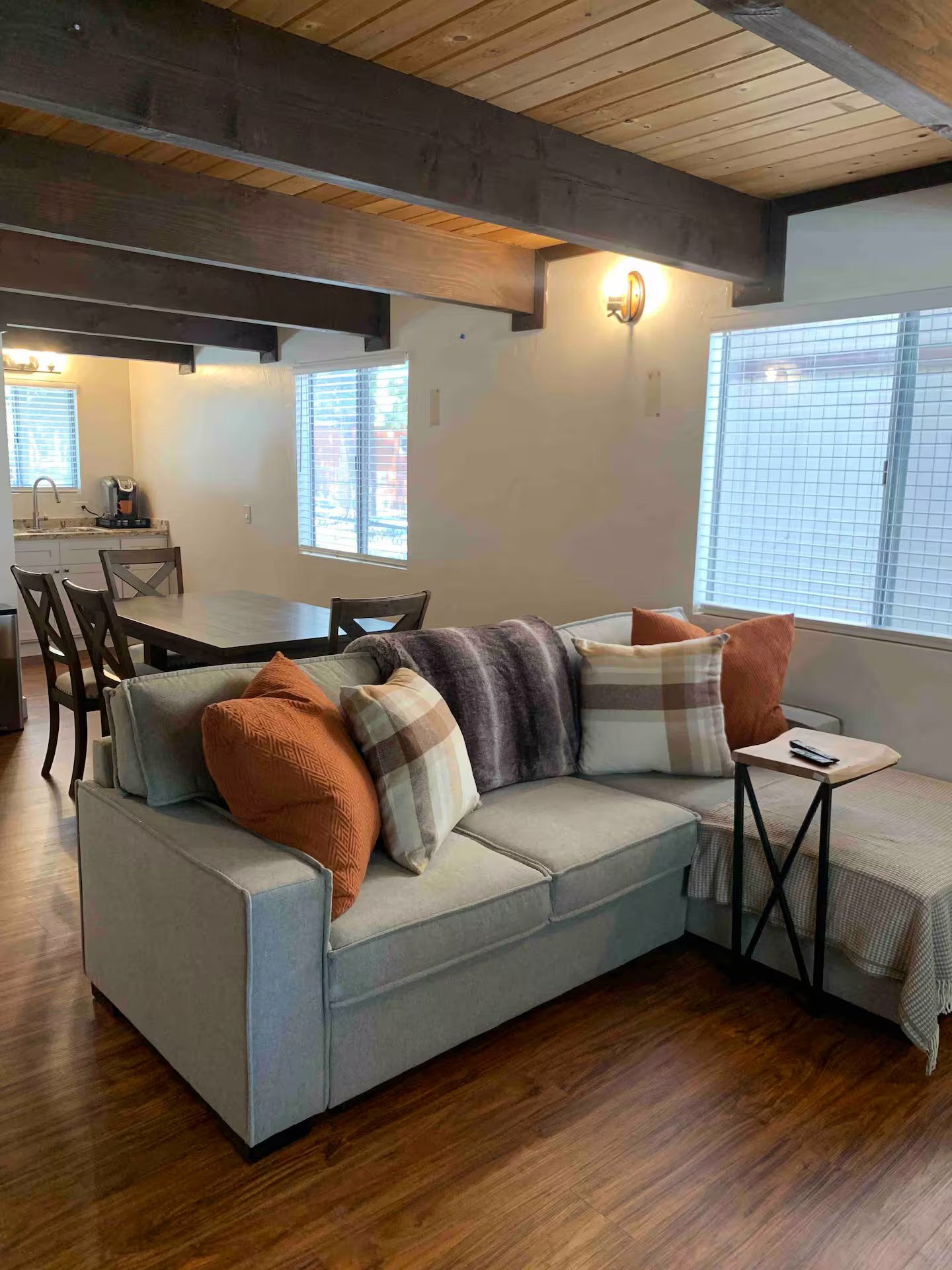 Building Photo - 336 Spruce Ln