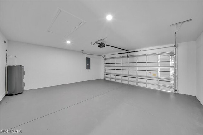 Building Photo - 20 SW 17th Pl