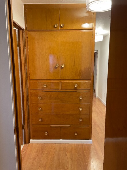 Building Photo - 129 126th St E