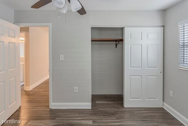 Building Photo - 3104 W San Juan St