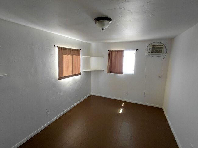 Building Photo - Cozy 2 Bed / 1 Bath Home with Open Space & Privacy – Ocotillo, CA