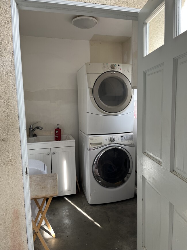 Laundry room - 7700 Isis Ave