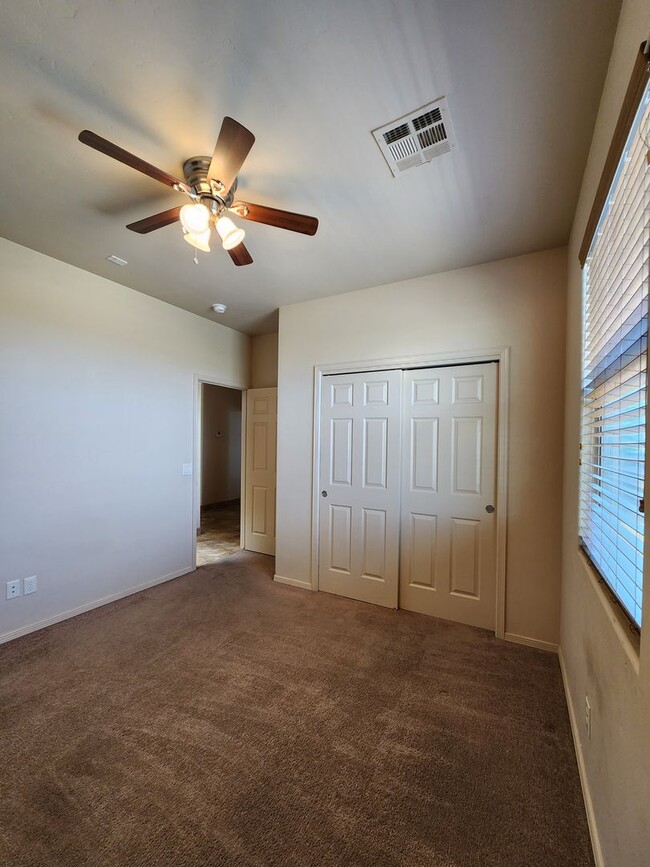 Building Photo - Sweet spot in the Pueblos at Alameda Ranch