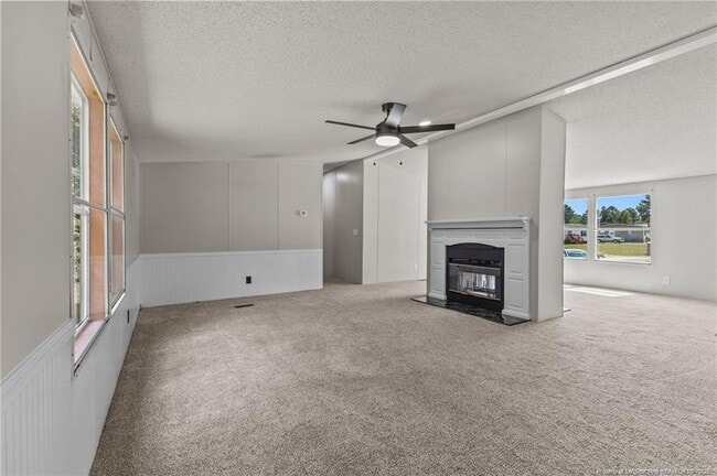 Building Photo - 97 Turf Dr