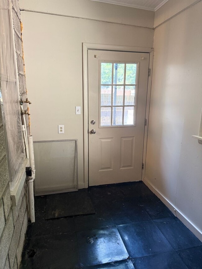 Building Photo - 3 Bedroom 2 Bath in Carlisle, PA!