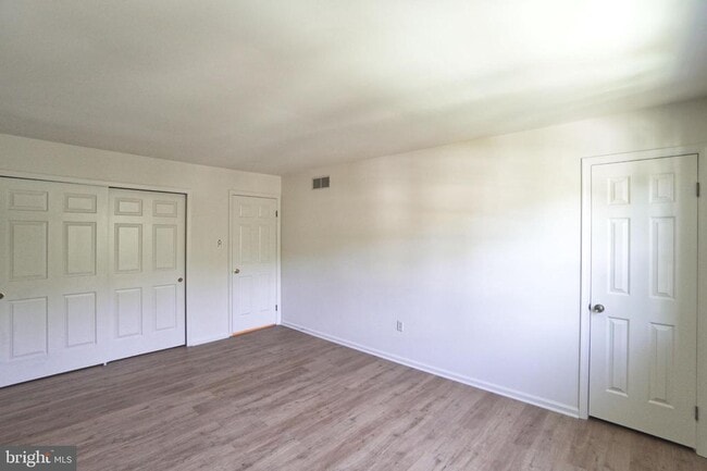 Building Photo - 1703 Smedley Ct