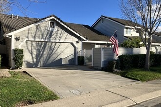 Building Photo - 3600 Thomas More Way