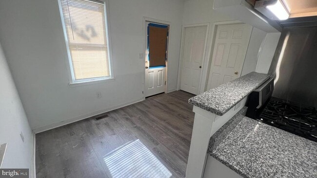 Building Photo - 58 Chews Landing Rd