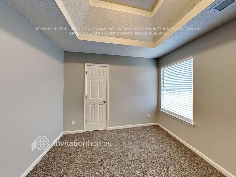 Building Photo - 1040 Maris Ln