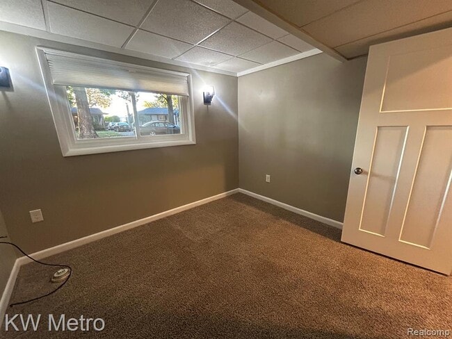 Building Photo - 1210 Kenilworth Pl