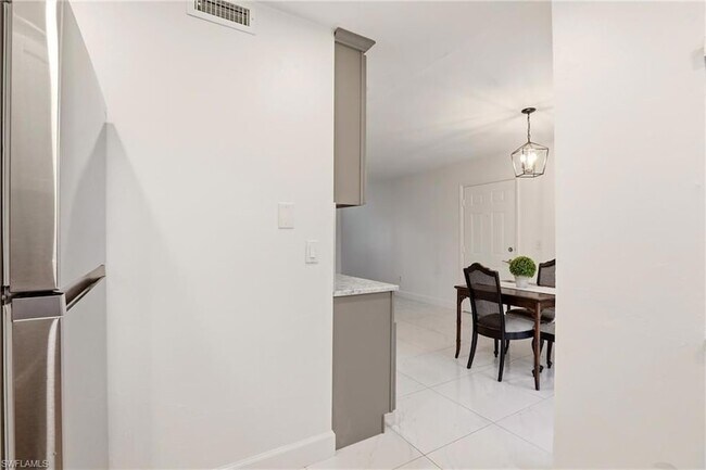 Building Photo - 1450 Green Valley Cir