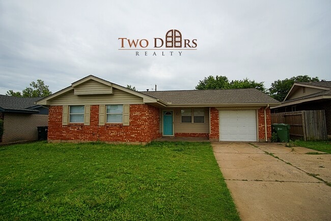 Primary Photo - 224 E Cherry Ave