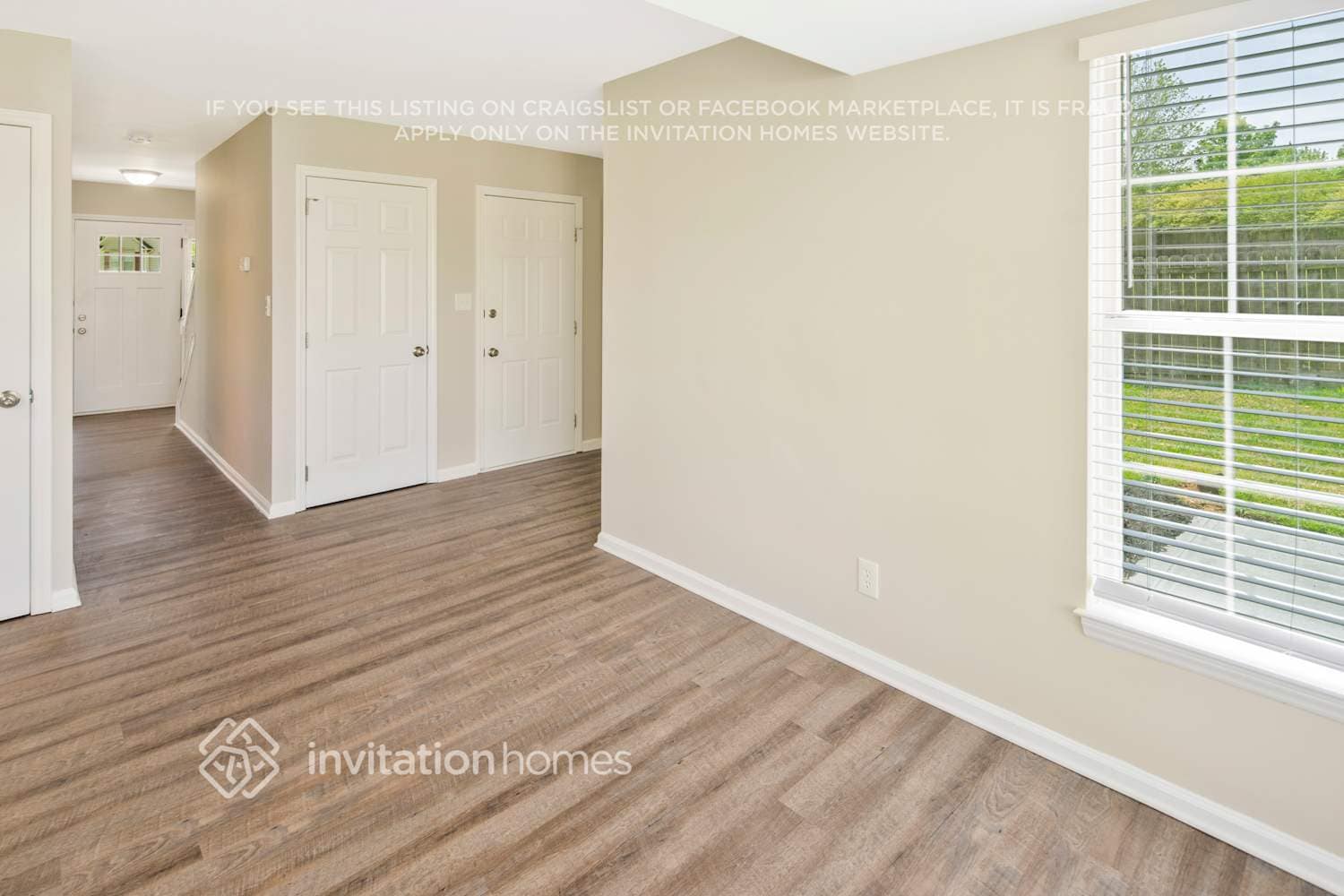 Building Photo - 9403 Fetlock Ct