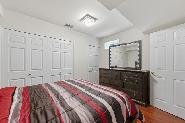 Building Photo - 2243 Sun Valley Dr
