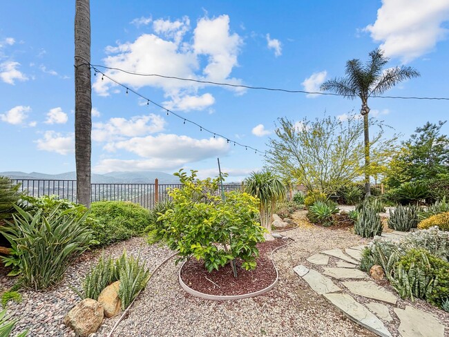 Building Photo - Spacious & Upgraded 4 Bedroom, 3 Bath Home...