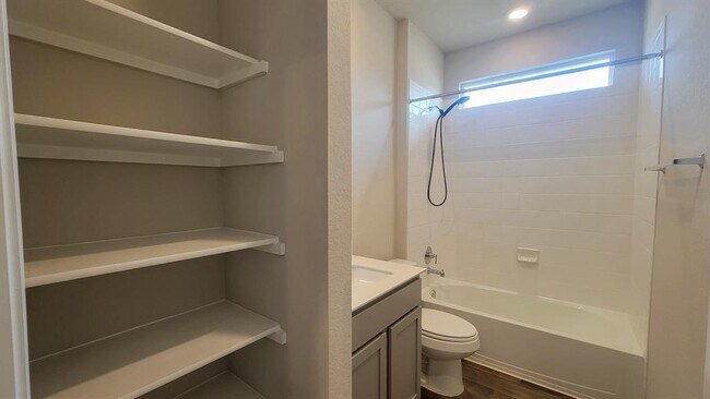 Building Photo - 487 Apache Plum Dr