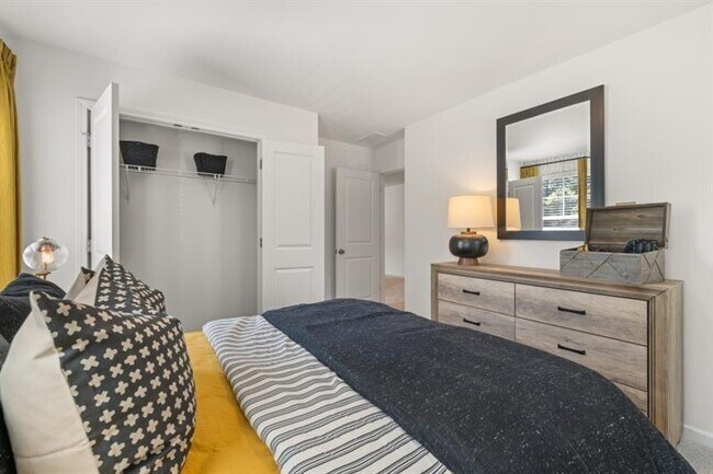 Building Photo - 1429 Hunter Trl