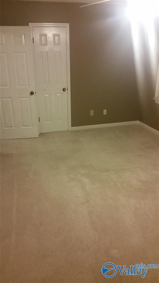 Building Photo - 1716 Ward Ave NE