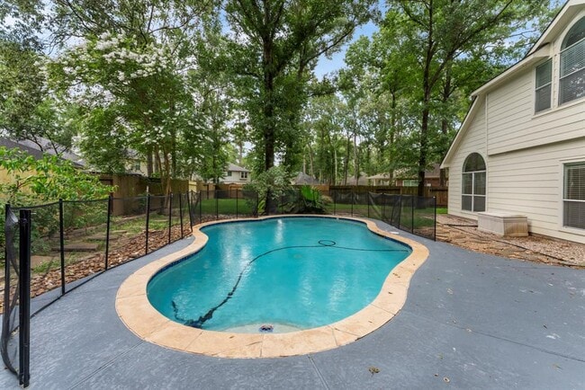 Building Photo - 15 Capshaw Ct