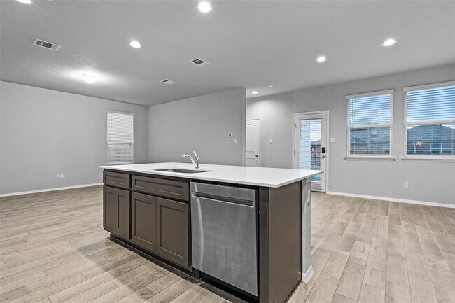 Building Photo - 1113 Burin Dr