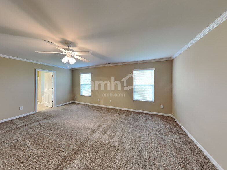 Building Photo - 3617 Althorp Dr