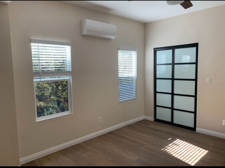 Building Photo - 5117 W 21st St