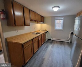 Building Photo - 309 Green St