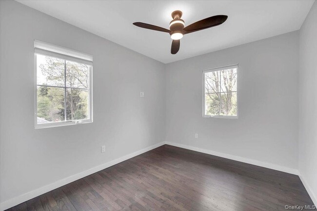 Building Photo - 10 Sandhage Dr