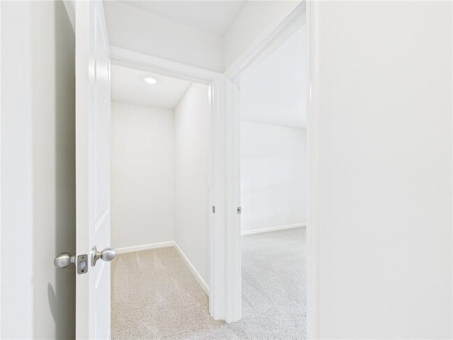 Building Photo - 2565 Poppy Ct