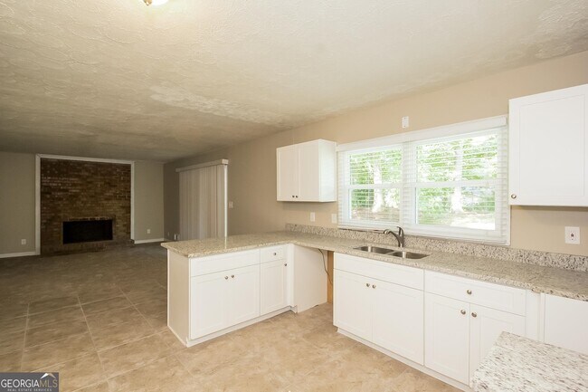 Building Photo - 6207 Newberry Ln