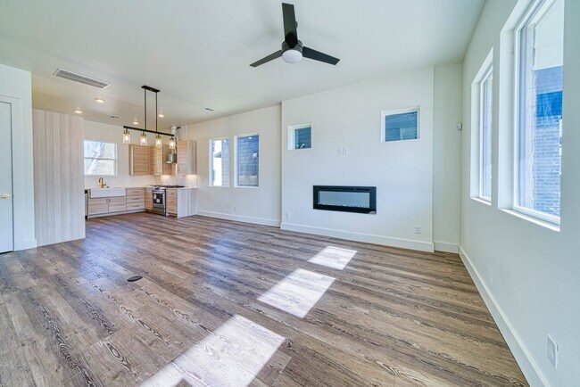 Building Photo - 2528 NW 129th St