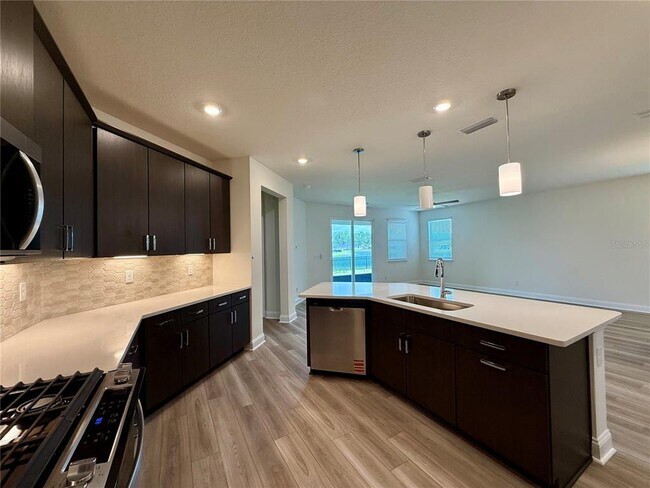Building Photo - 53 Signet Cir