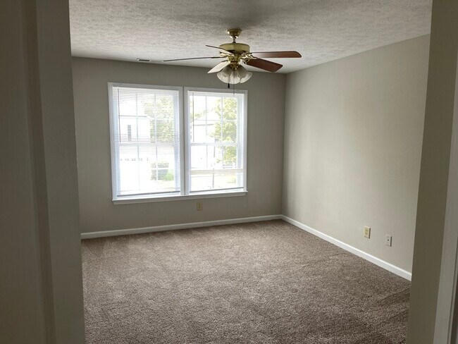 Building Photo - 1605 Matthew Allen Cir