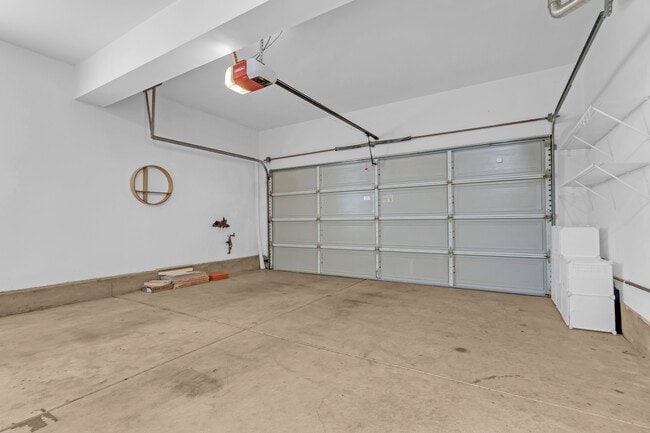 Building Photo - 51 Danbury Ln