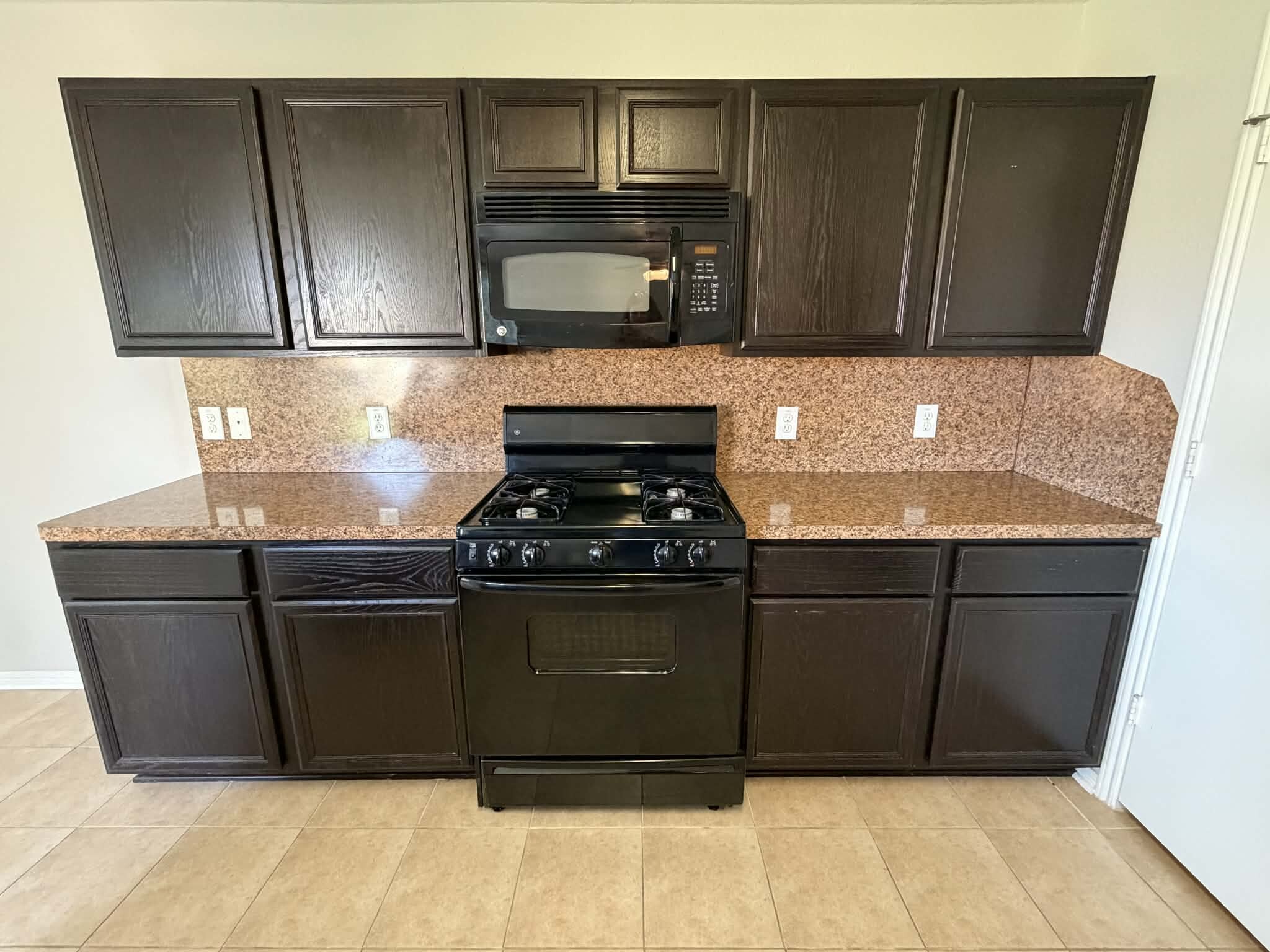 Building Photo - 9403 Sunflower Ridge Ln