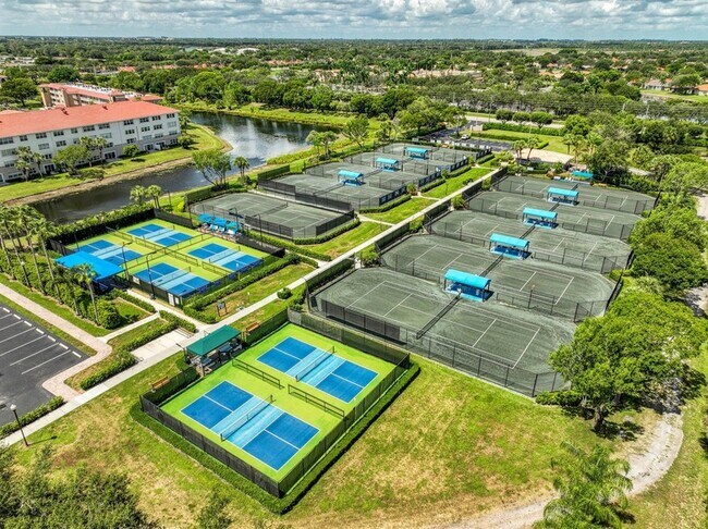 Building Photo - 12547 Imperial Isle Dr