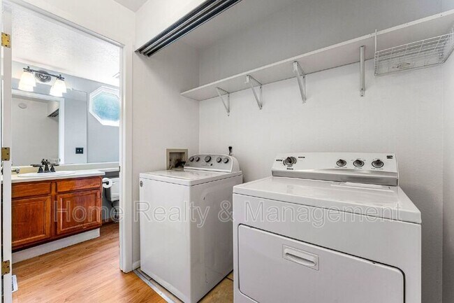 Building Photo - 13313 Birch Cir