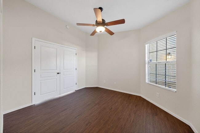 Building Photo - 3824 Plaza De La Yerba