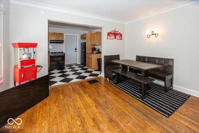 Building Photo - 6140 Winthrop Ave