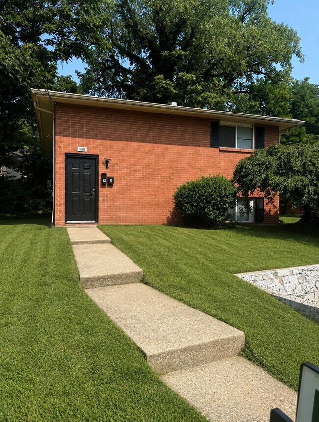 Building Photo - 940 Ferndale Pl