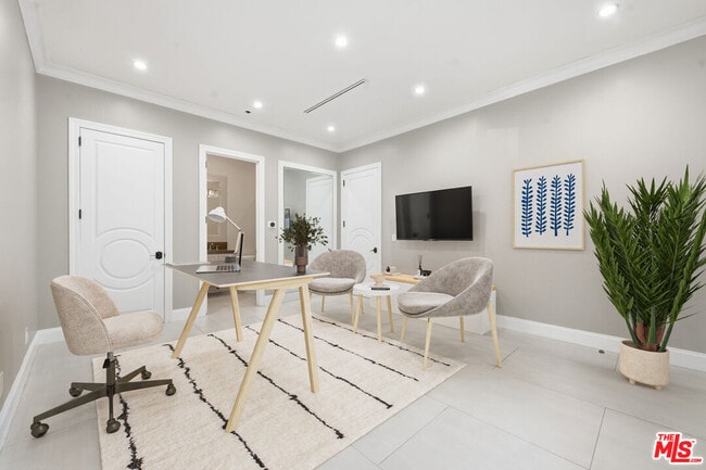 Building Photo - 12419 Erwin St