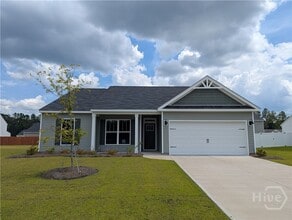 Building Photo - 111 Susan Dr