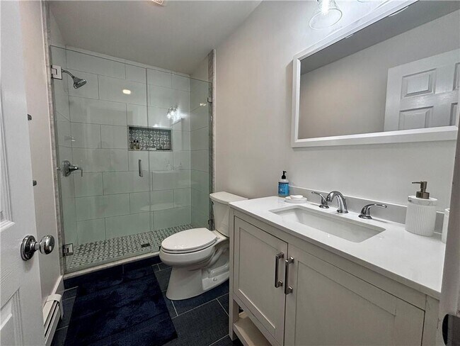 Building Photo - 433 Wolcott Ave