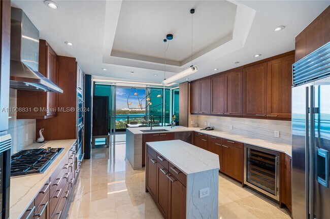 Building Photo - 10295 Collins 1509