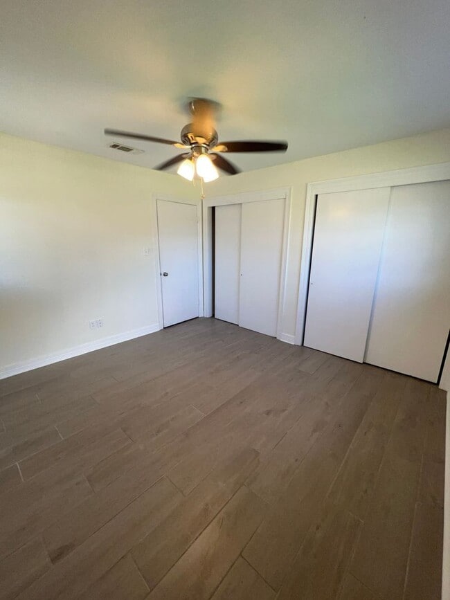 Building Photo - Anderson Island!